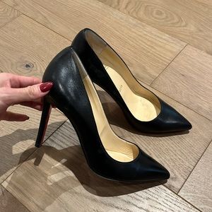 CHRISTIAN LOUBOUTIN
Kate 100 leather pumps